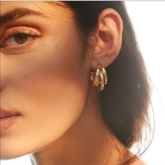 ANTHROPOLOGIE ALEX 14K GOLD TRIPLE RING EARRINGS - Picture 4 of 6